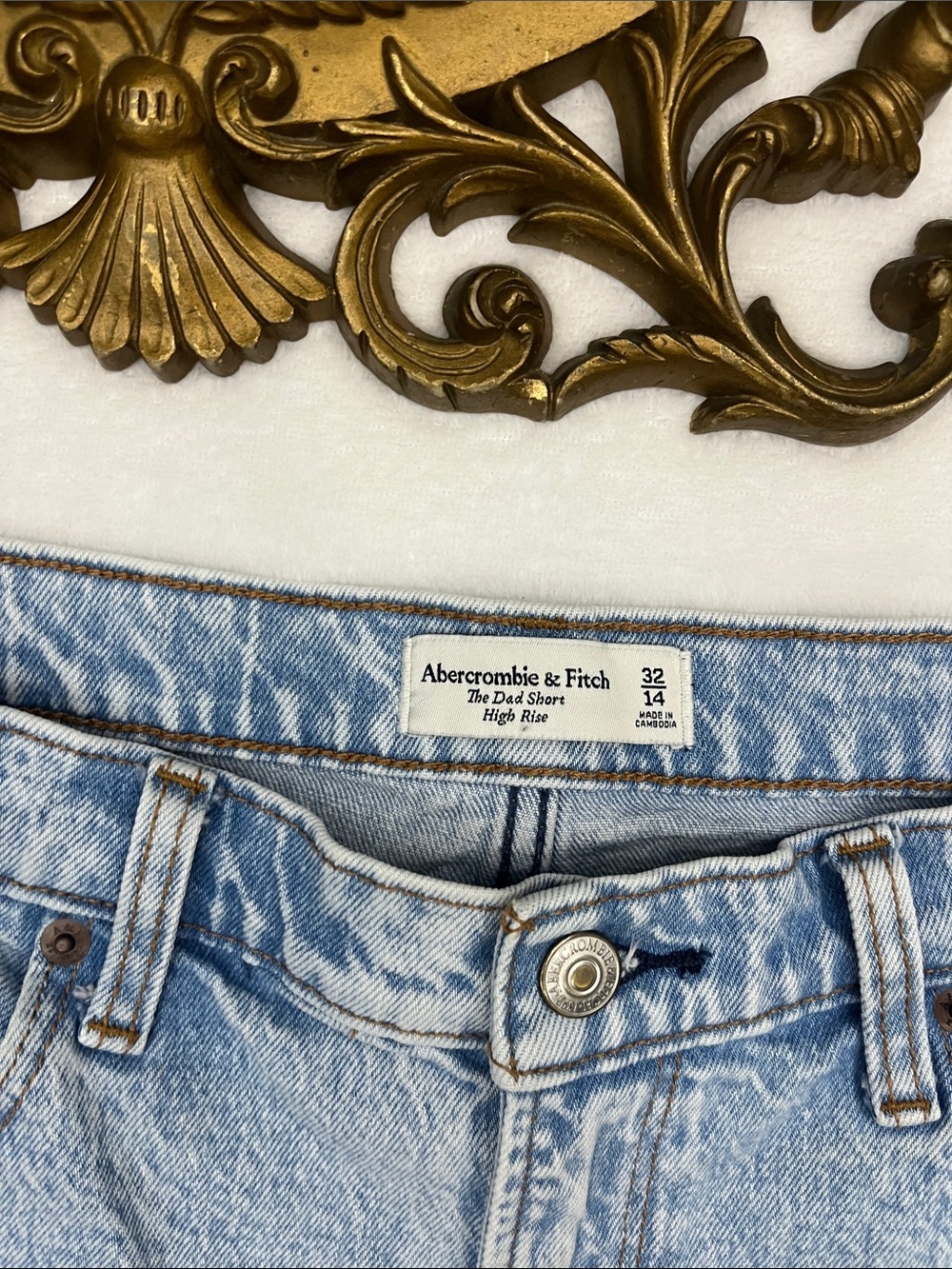 Abercrombie & Fitch The Dad Short High Rise - Picture 3 of 4